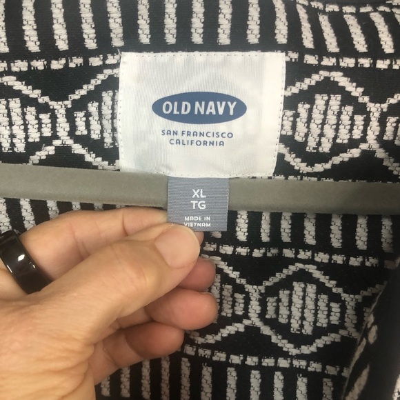 Old Navy Jacket Cardigan Short Boxy No Buttons Unlined Geometric Lightweight - Picture 7 of 8